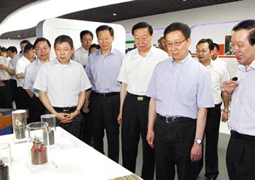 国家副主席，，原中央政治局常委，， 时任上海市委书记韩正考察优德88科技